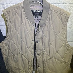 Filson XL quilted vest